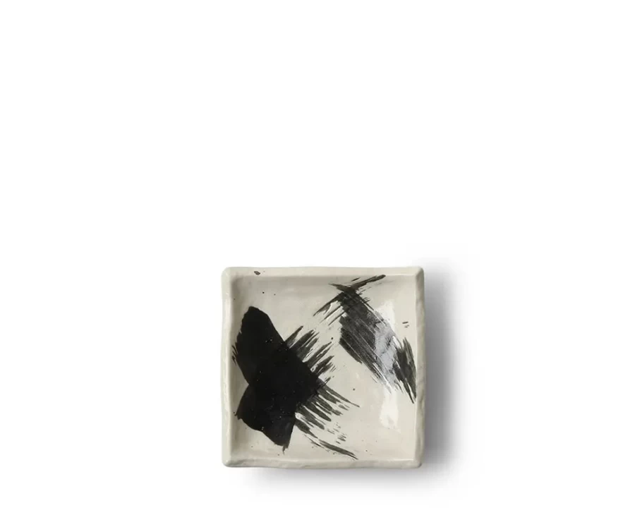 Miya Company Premium Black and White Brush Sauce Dish for Artists - Ceramic Paint Palette with Deep Wells - Ideal for Watercolor, Acrylic & Oil Painting