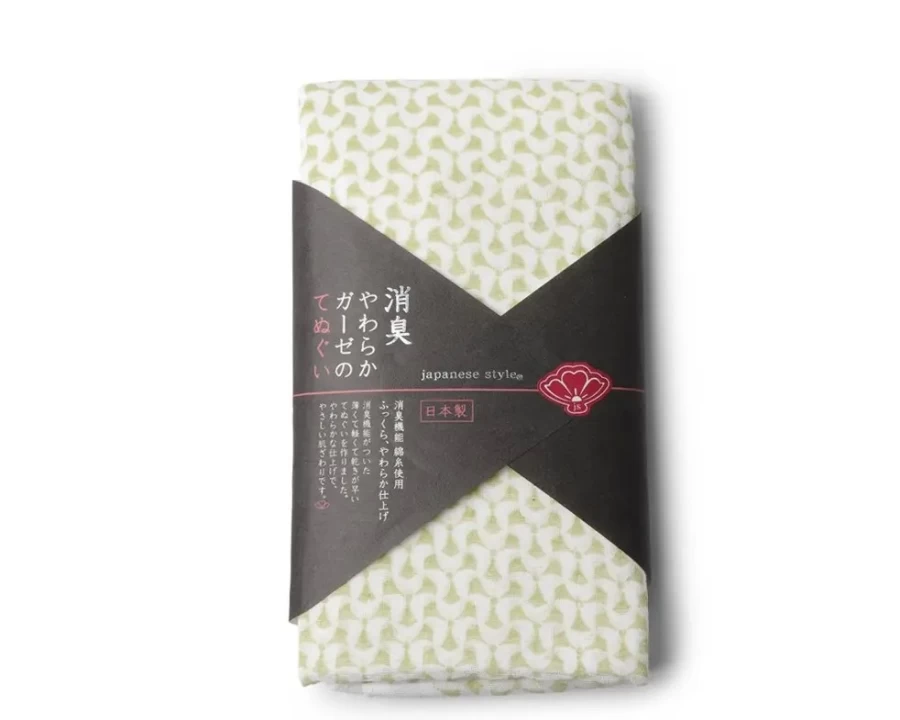 "Premium Green Pattern Towel by Miya Company – Soft & Absorbent Bath Towel"